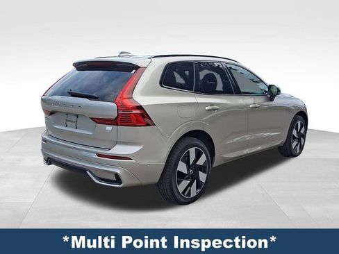 Used 2023 Volvo XC60 T8 Plus w/ Protection Package Premier AWD/4WD image 7