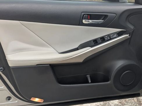 Used 2015 Lexus IS 250 image 16