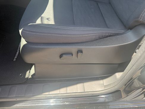 Certified 2023 Nissan Frontier SV w/ SV Convenience Package RWD image 14