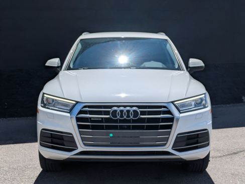 Used 2018 Audi Q5 2.0T Premium w/ Convenience Package AWD/4WD image 2