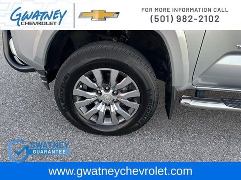 Used 2023 Toyota Tacoma Limited image 9