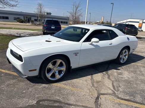 Used 2014 Dodge Challenger R/T Plus image 4