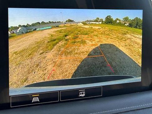 Used 2021 Chevrolet Suburban LT AWD/4WD image 25