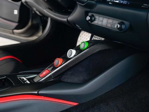Used 2020 Ferrari 812 Superfast RWD image 86