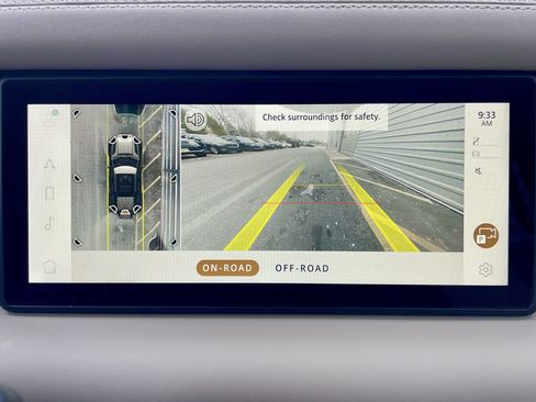 Certified 2024 Land Rover Defender 110 X-Dynamic SE image 28