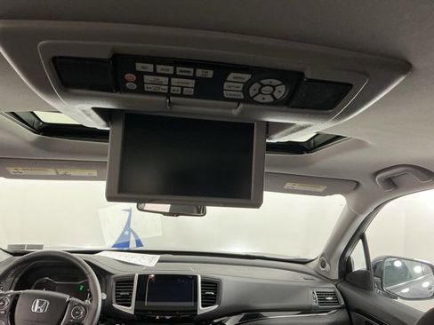 Used 2017 Honda Pilot Elite image 34