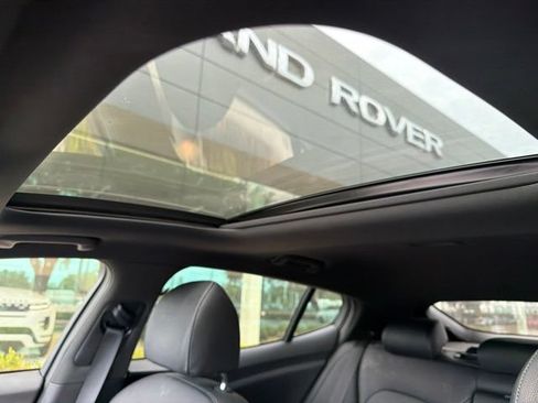 Used 2022 Kia Stinger GT-Line w/ Sun & Sound Package RWD image 10