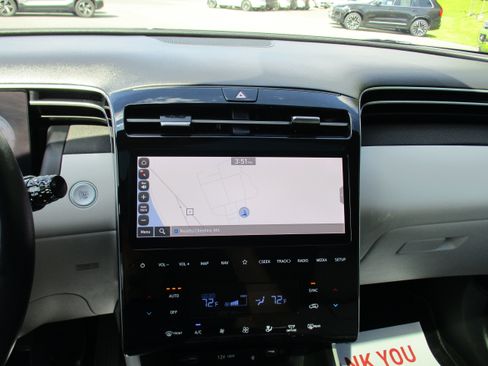 Used 2023 Hyundai Tucson Limited AWD/4WD image 19