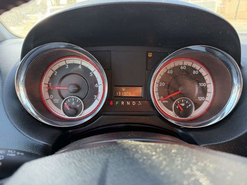 Used 2019 Dodge Grand Caravan SXT image 29