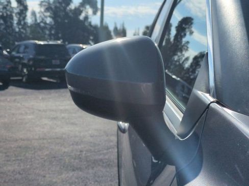 Used 2023 Nissan Rogue SV FWD image 13