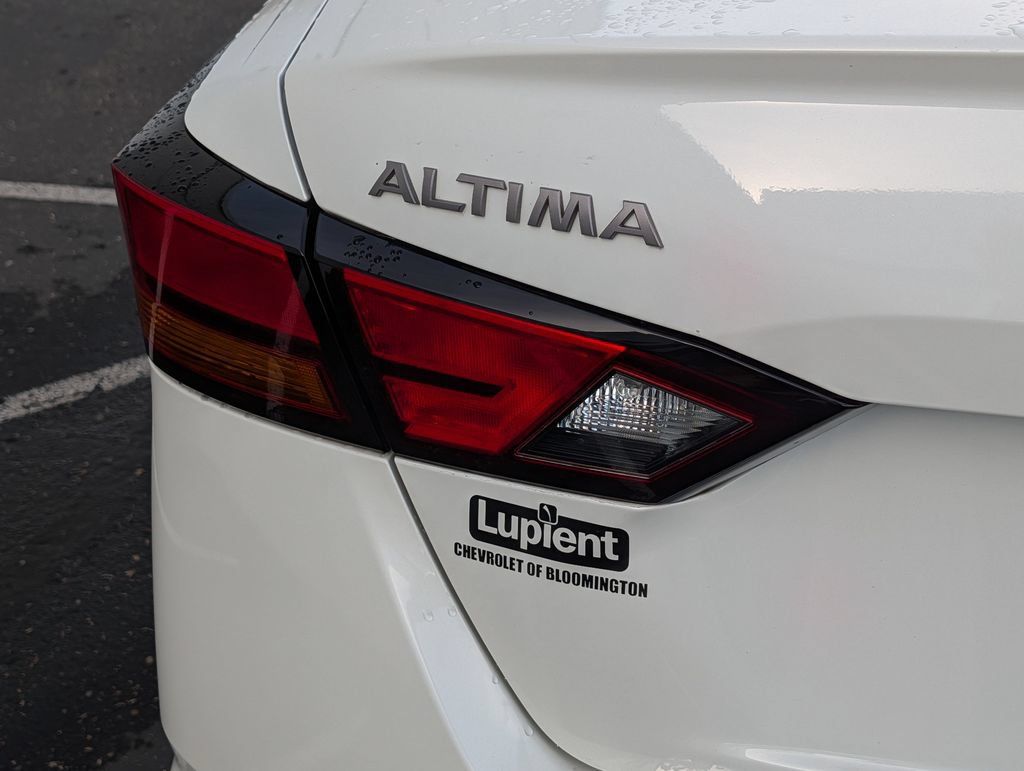Used 2023 Nissan Altima 2.5 SV AWD/4WD image 5