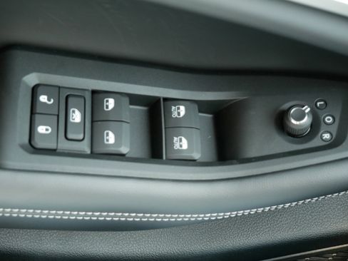 New 2025 Jeep Grand Cherokee L Limited w/ Black Appearance Package image 13