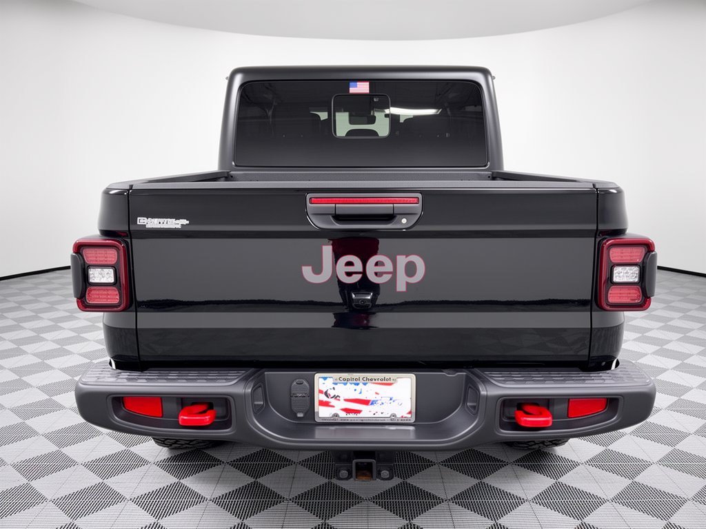 Used 2025 Jeep Gladiator Rubicon w/ Technology Group AWD/4WD image 11