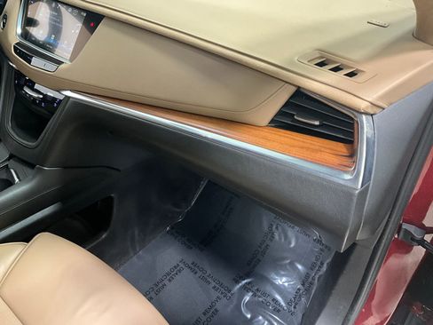 Used 2019 Cadillac XT5 Platinum image 16