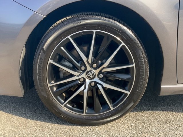 Used 2022 Toyota Camry SE w/ Convenience Package FWD image 12