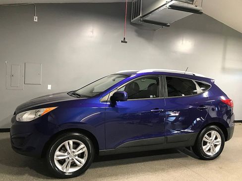 Used 2011 Hyundai Tucson GLS image 7