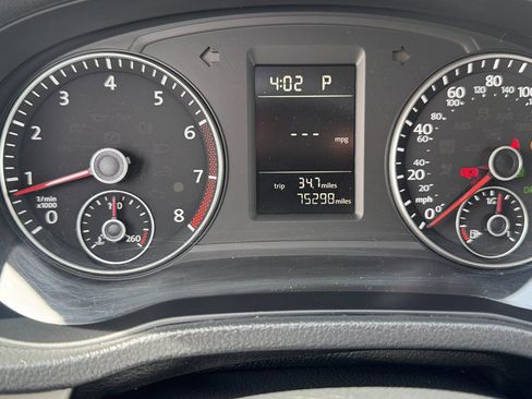 Used 2015 Volkswagen Passat 1.8T S FWD image 18