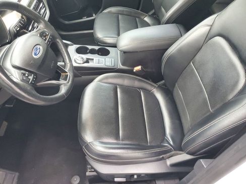 Used 2020 Ford Escape SEL FWD image 17