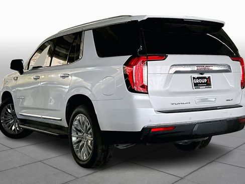 Used 2022 GMC Yukon SLT w/ SLT Premium Package image 11