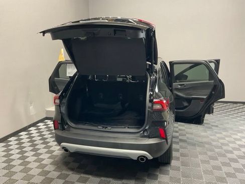 Used 2023 Ford Escape Active w/ Tech Pack #1 AWD/4WD image 29