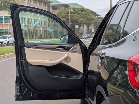 Used 2019 BMW X3 sDrive30i image 8