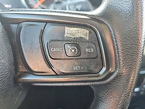 Certified 2018 Jeep Wrangler Unlimited Sport image 26