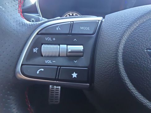 Used 2023 Genesis G70 3.3T w/ Sport Prestige Package image 17