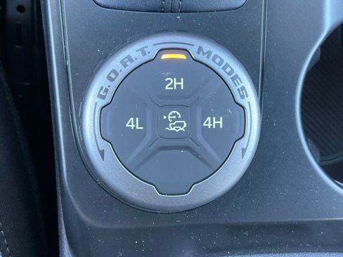 New 2025 Ford Bronco 4-Door image 73