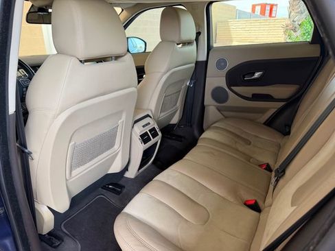 Used 2014 Land Rover Range Rover Evoque Pure AWD/4WD image 30