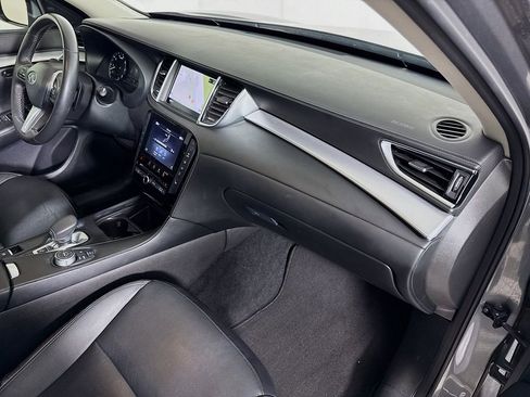 Used 2021 INFINITI QX50 Essential w/ Convenience Package FWD image 31