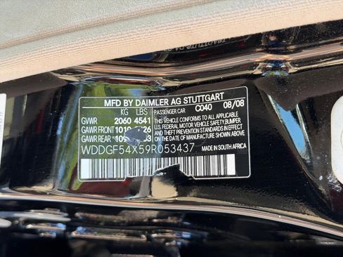 Used 2009 Mercedes-Benz C 300 Sedan image 23