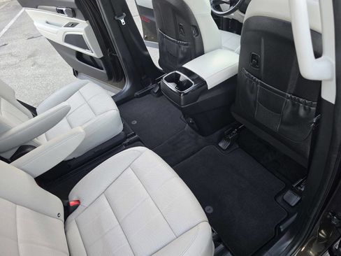 Used 2022 Kia Telluride EX w/ EX Premium Package AWD/4WD image 54