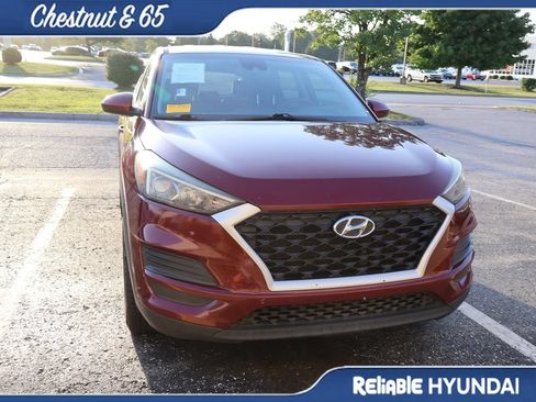 Used 2019 Hyundai Tucson SE w/ Cargo Package AWD/4WD image 3