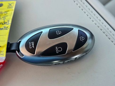 Used 2025 Hyundai Santa Fe Calligraphy FWD image 32