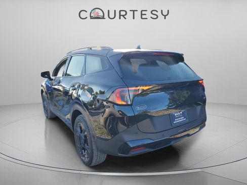 New 2026 Kia Sportage X-Line w/ X-Line Technology Package image 3