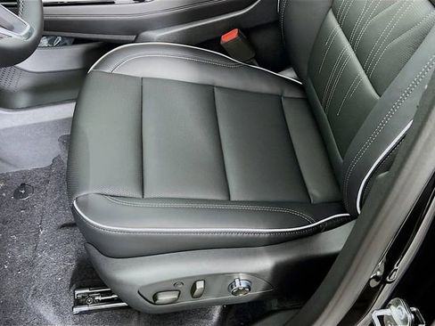 New 2026 Buick Enclave Avenir w/ Super Cruise Package image 17