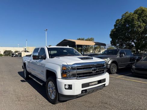 Used 2019 Chevrolet Silverado 2500 High Country w/ Duramax Plus Package AWD/4WD image 2