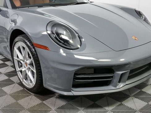 Certified 2025 Porsche 911 Carrera RWD image 35
