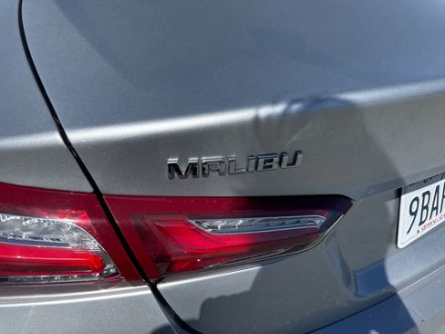 Used 2022 Chevrolet Malibu LT FWD image 13
