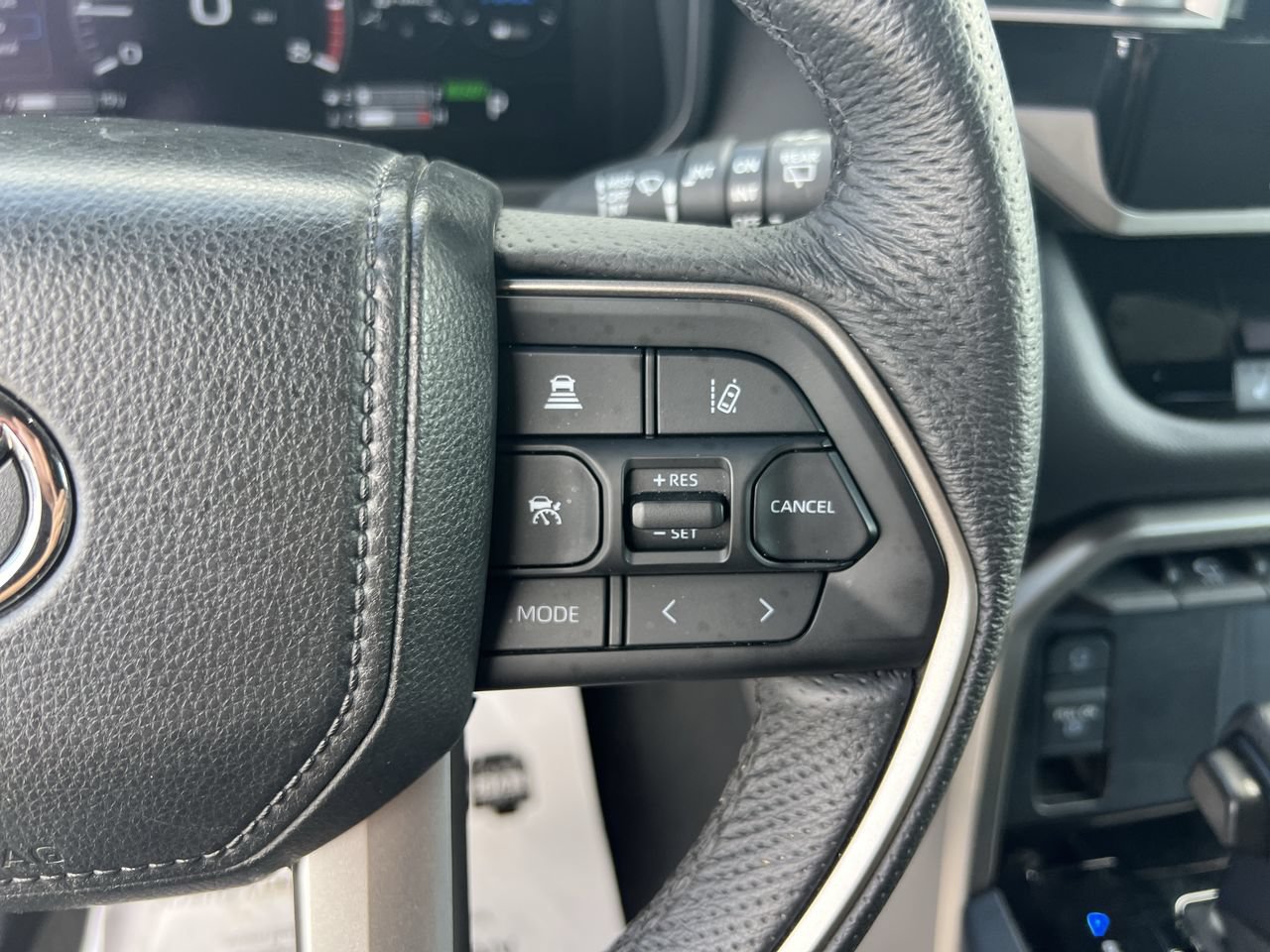 Used 2026 Toyota Sequoia SR5 w/ TRD Off-Road Package AWD/4WD image 20