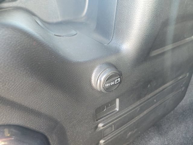 Used 2021 Jeep Wrangler Unlimited Sahara AWD/4WD image 8