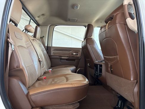 Used 2022 RAM 2500 Limited AWD/4WD image 12