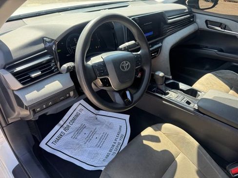 Used 2025 Toyota Camry LE w/ Convenience Package image 12