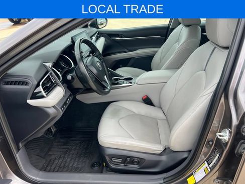 Used 2023 Toyota Camry XLE w/ Cold Weather Package FWD image 12