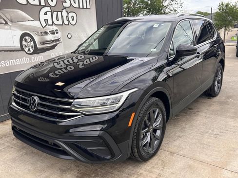 Used 2023 Volkswagen Tiguan SE FWD image 2