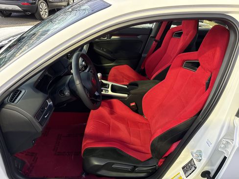 Used 2025 Honda Civic Type R image 24