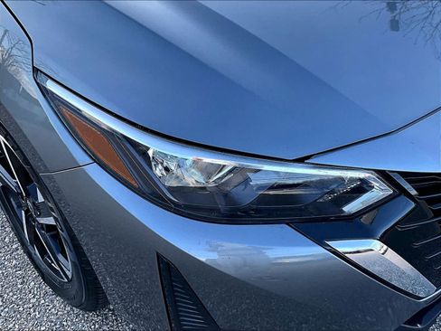 Used 2024 Nissan Sentra SV image 30