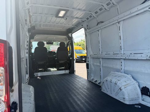Used 2023 RAM ProMaster 2500 FWD image 10