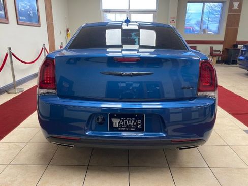 Used 2021 Chrysler 300 Touring w/ Sport Appearance Package image 2