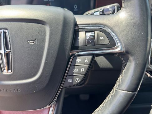 Used 2024 Lincoln Navigator Premiere image 25